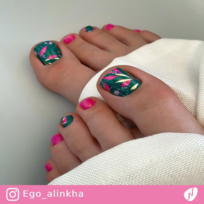 Leaf Design for Toenails